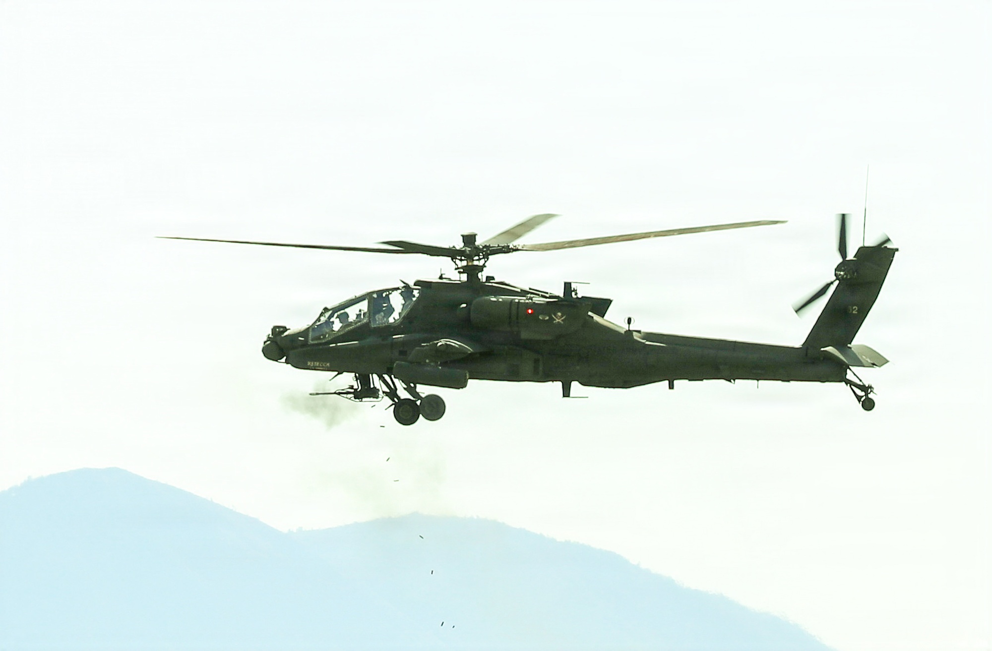 Army Books $502M Lockheed Martin Deal to Sustain Apache Targeting Sensors