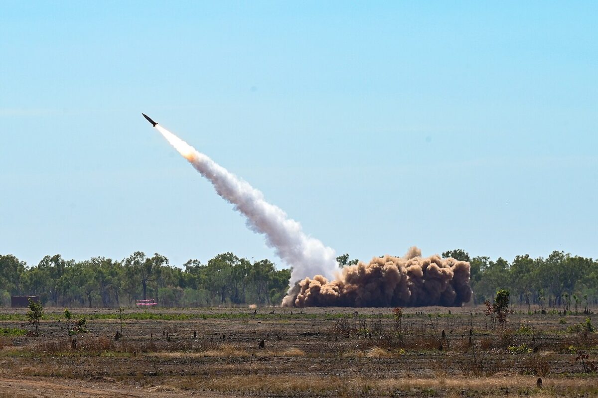 Army CAML Medium Award Nears as Launcher Plan Adds Light Variant With Australia