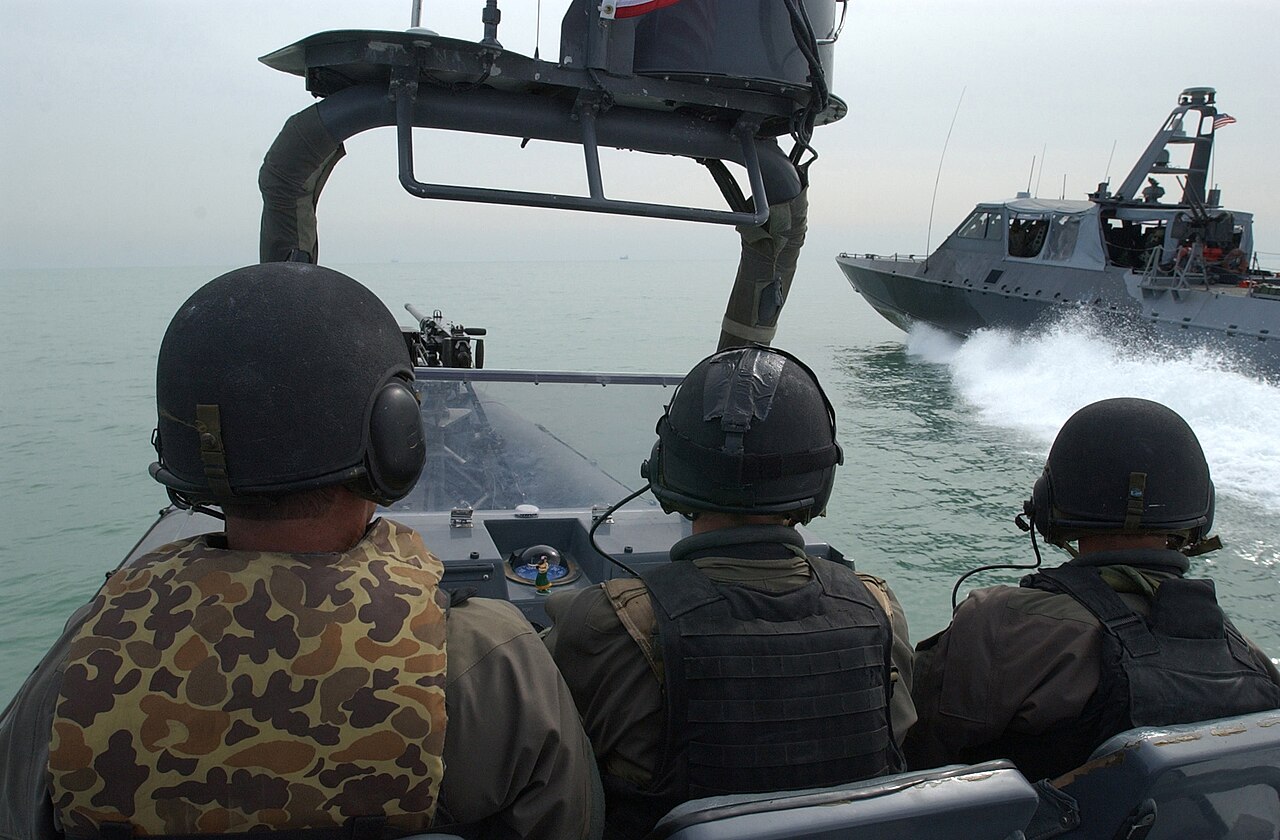 NAVSEA Awards $650M Ceiling IDIQ to Eight Firms for Up to 474 Composite Rigid Hull Inflatable Boats