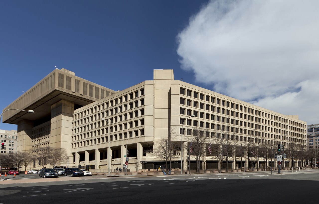 Cleared CIA Contractor Arrested Over Alleged Leaks to a Substack Writer