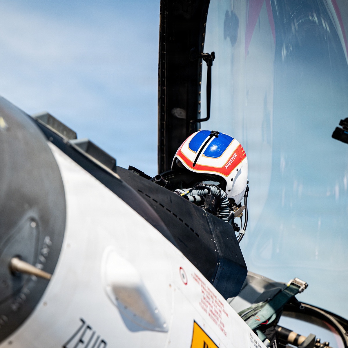 $332.6M DLA Contract Keeps Fighter Helmet-Cueing Systems Supplied Through 2032