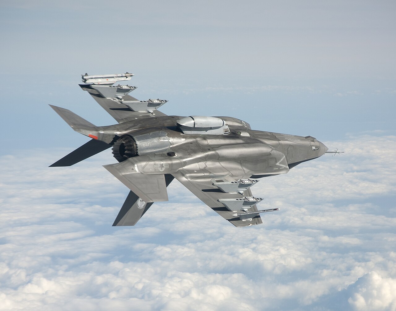 Lockheed Martin Wins $879M F-35 Armament Contract for Lots 18 and 19
