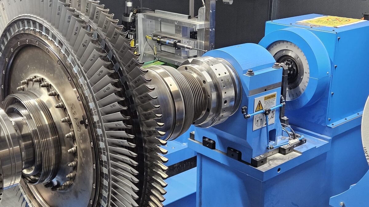 Navy Splits $370M LM2500 Turbine Overhaul IDIQ Among Canadian, German, Turkish Firms