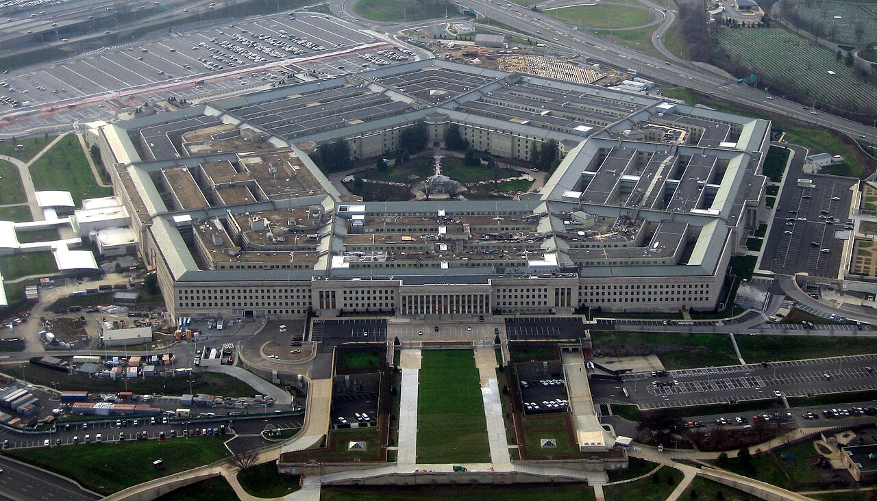 Palantir Wins Army's TITAN Contract: Boosting AI-Enabled Ground Systems and Shaping the Defense AI Landscape