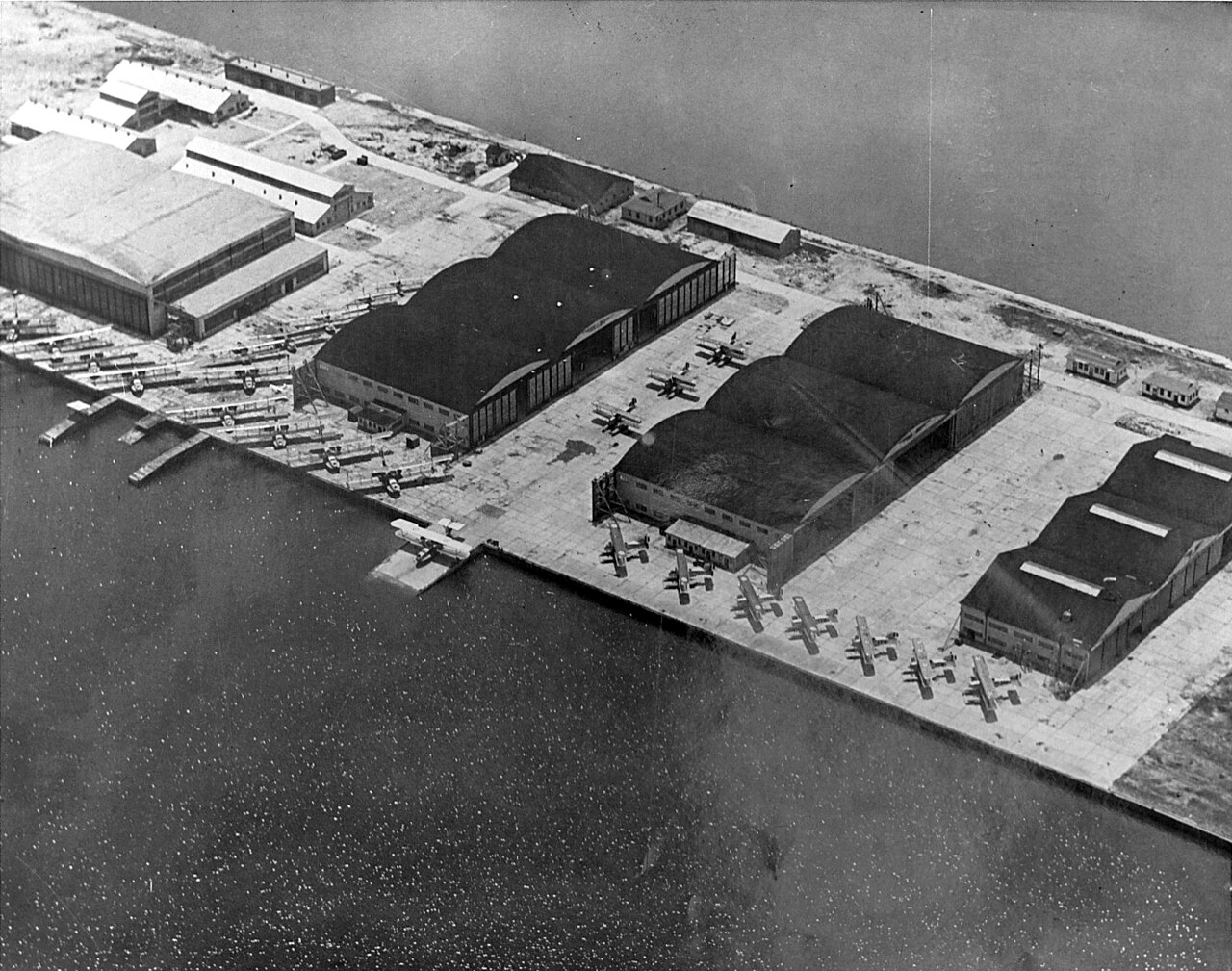 Naval over-the-horizon radar facility