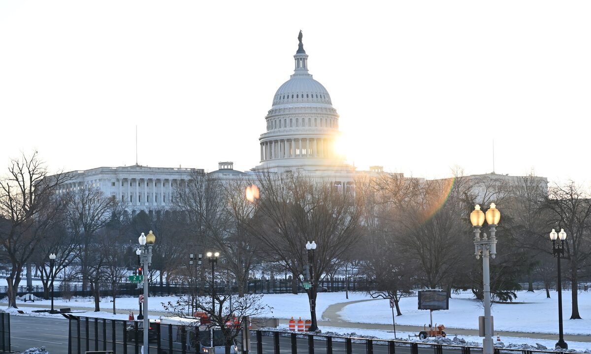 Senate Falls 10 Votes Short on $1.14 Trillion NDAA Amid Iran War Standoff