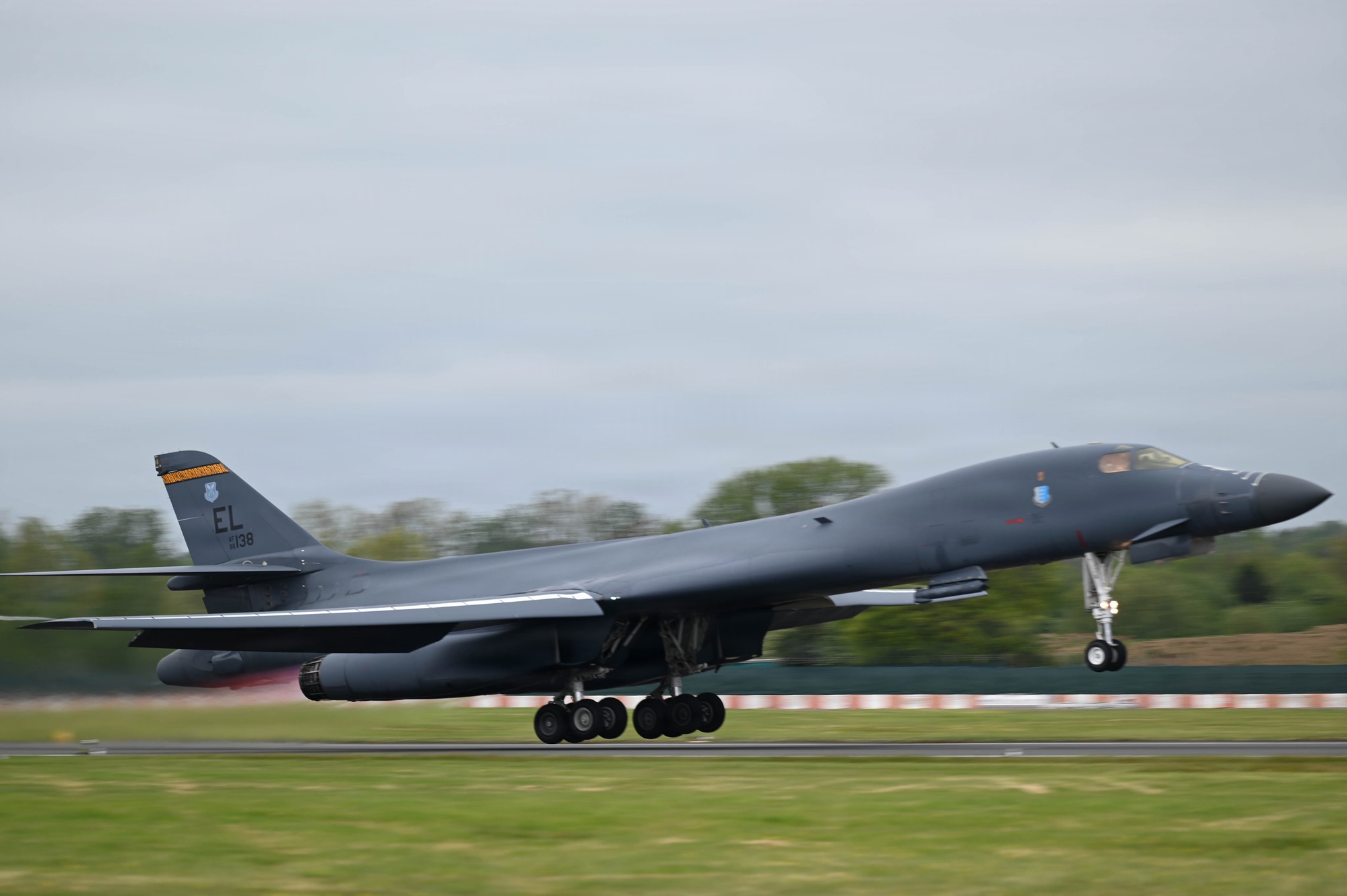 Top Flight Aerostructures Wins $53M DLA Contract for B-1 Trailing Edge Components